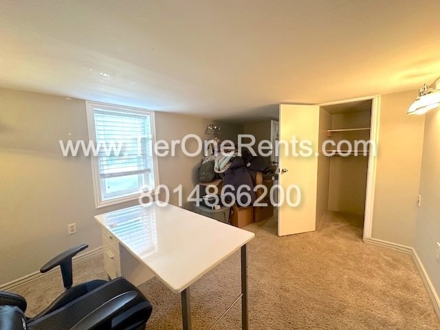 Building Photo - This property offers a NO DEPOSIT option available for qualified renters!