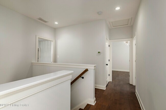 Building Photo - 9409 Civic Way