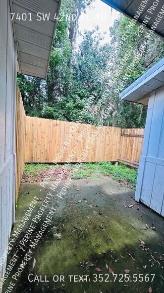Building Photo - 7401 SW 42nd Pl