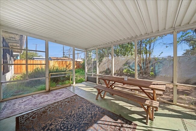 Building Photo - 2308 Cortez Ln