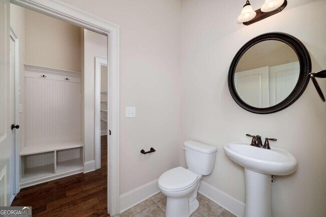 Building Photo - 344 Langshire Dr