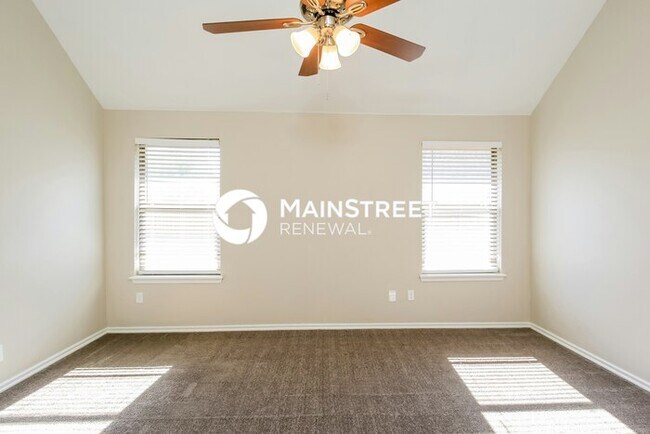 Building Photo - 3 Bedroom Pet-Friendly Home in Yukon, OK w...