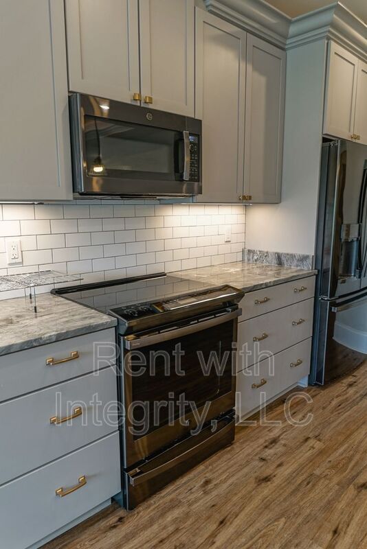 Building Photo - 3831 Arbor Dr