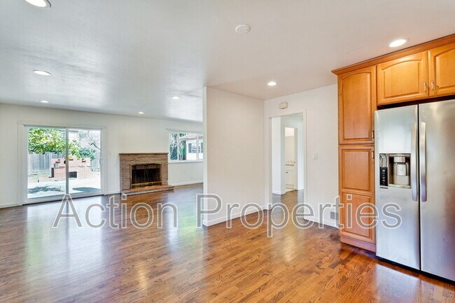 Building Photo - 4225 Borina Dr