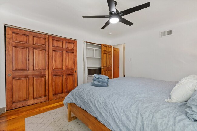 Building Photo - Wonderful Sloan's Lake Home