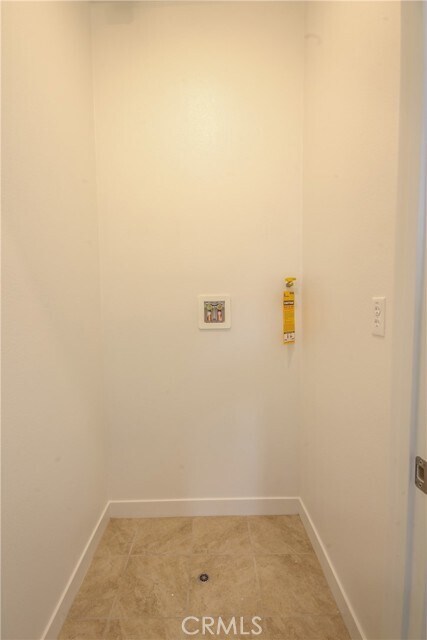 Building Photo - 513 Embrook Way