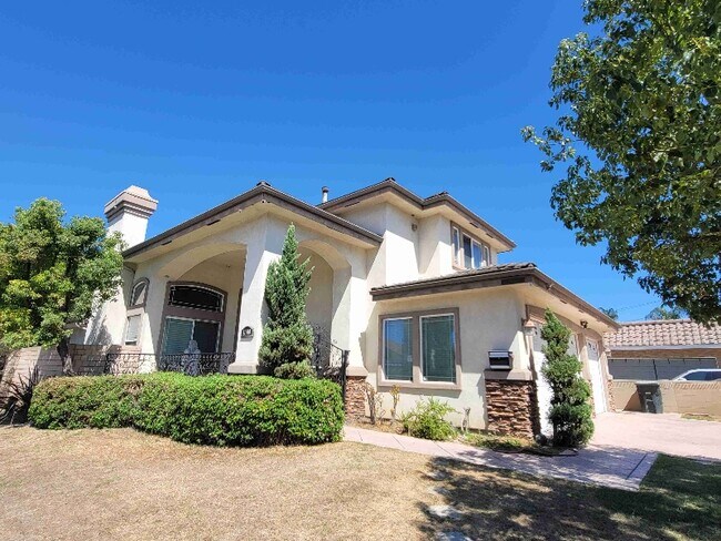 Building Photo - 17900 Gridley Rd