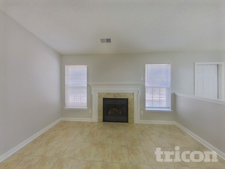 Building Photo - 882 Anchor Way NE