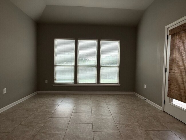 Building Photo - 14438 Tanya Dr