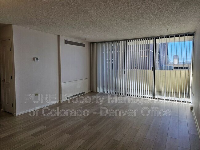 Building Photo - 1020 15th St