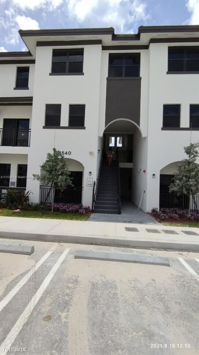 Primary Photo - 2 br, 2.5 bath Condo - Century Park South ...