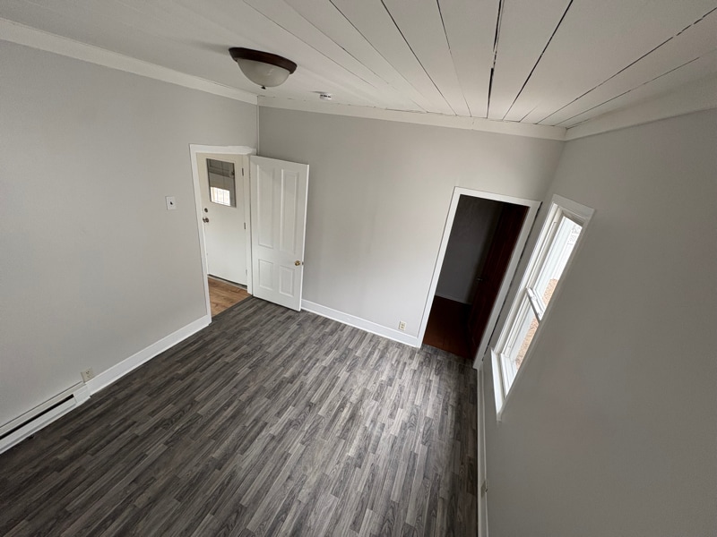 Building Photo - 925 Minnesota St