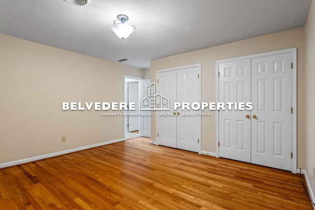 Building Photo - 4 bed in Hamilton Lakes