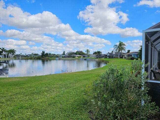 Building Photo - Annual Rental or 6+ month option - FURNISHED HEATED POOL HOME. Gorgeous 3 Bedroom, 3 Bath, 2 Car ...