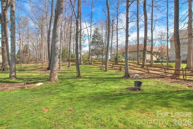 Building Photo - 8414 Bampton Dr