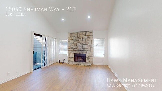 Primary Photo - Spacious 3-Bedroom Condo in Gated Parkwood...