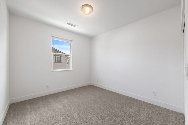 Building Photo - Brand new Arrowcreek Stunner!