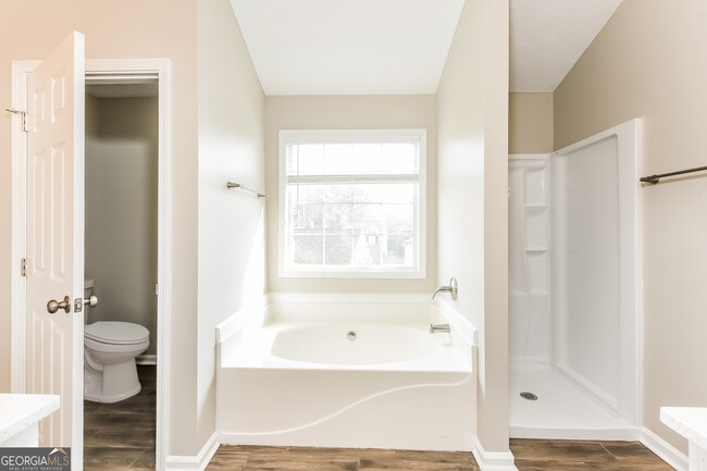 Building Photo - 3644 Walnut Creek Way