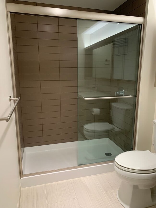 Building Photo - High Floor - Corner Unit - Ocean View - The Collection Condominium