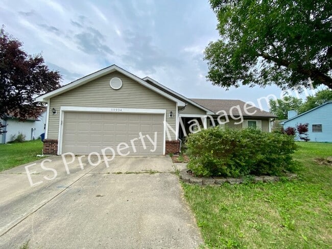 Building Photo - Wonderful 3 Bedroom 2 Bathroom Ranch Style...