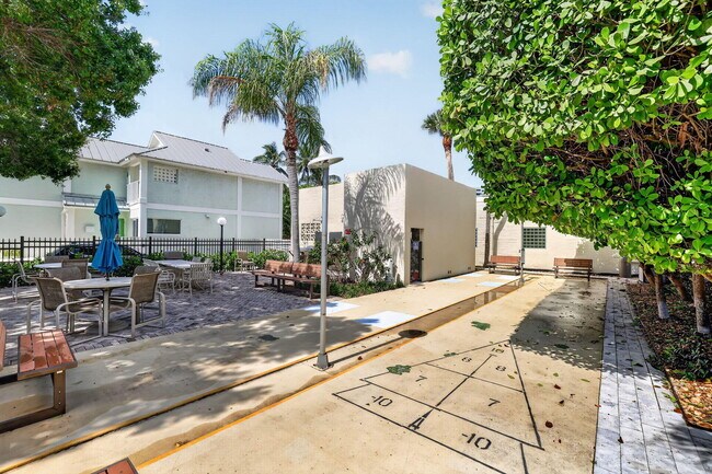 Building Photo - 2500 E Las Olas Blvd