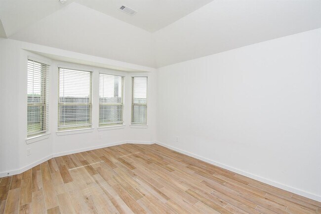 Building Photo - 2526 Seedling St