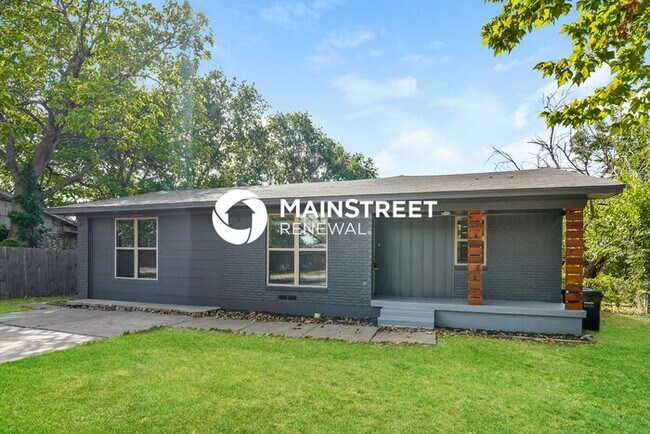Building Photo - 4 Bedroom Pet-Friendly Home in Mesquite, TX with Main Street Renewal