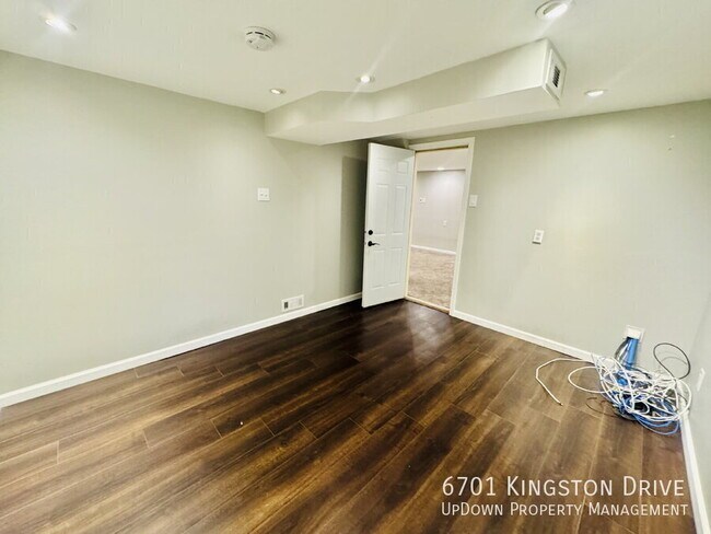 Building Photo - 6701 Kingston Dr