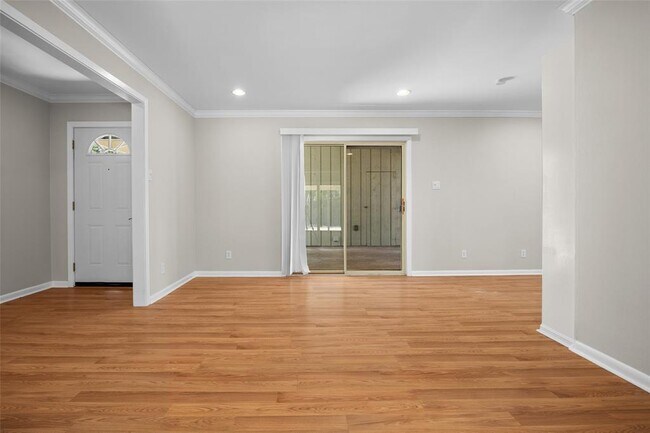 Building Photo - 1404 Briarcliff Blvd