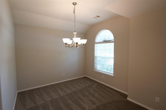 Building Photo - 6123 Summerfield Glade Ln