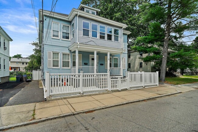 Building Photo - 62 Favre St