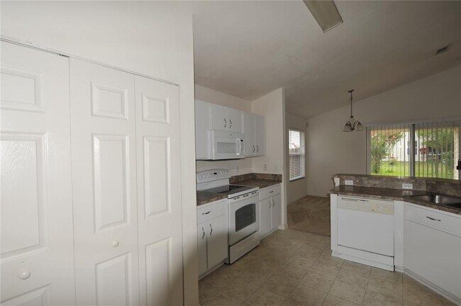 Building Photo - 4930 NW 20th Dr