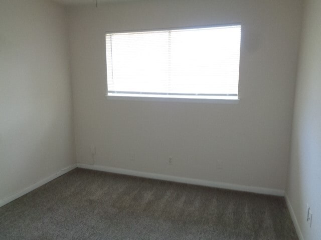 Building Photo - 22430 Meadowgate Dr