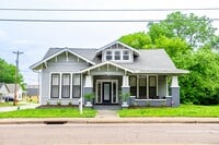 Building Photo - 624 N Highland Ave