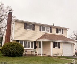 Building Photo - 63 Claudia St