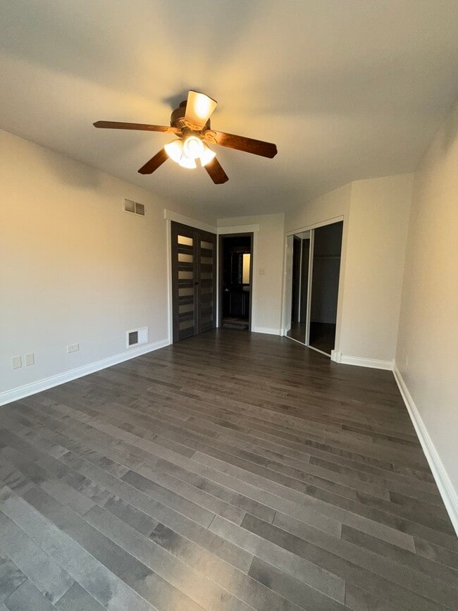 Building Photo - 9204 Drummond Dr