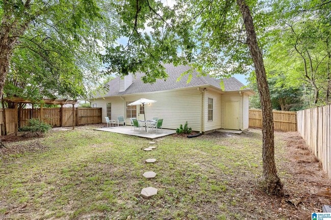 Building Photo - 9305 Brook Forest Cir