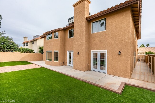 Building Photo - 821 Long Branch Dr