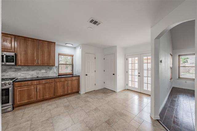Building Photo - 4134 Woodland Ct