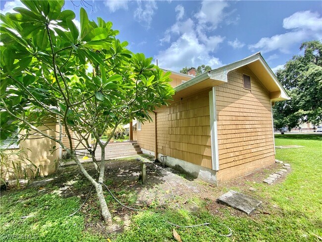 Building Photo - 2222 Unity Ave
