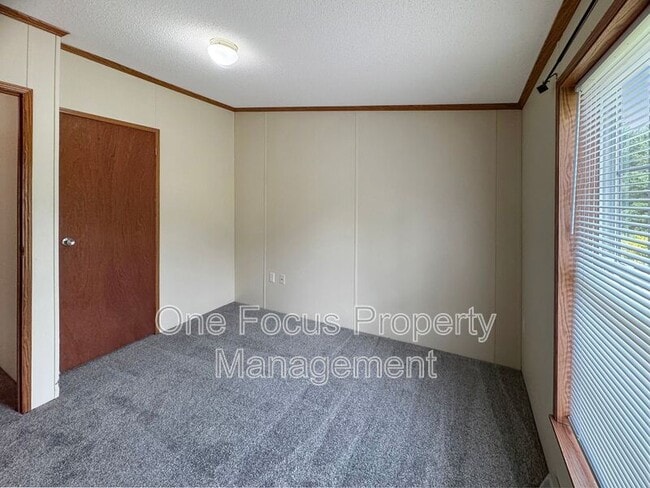 Building Photo - 214 Dennison Rd