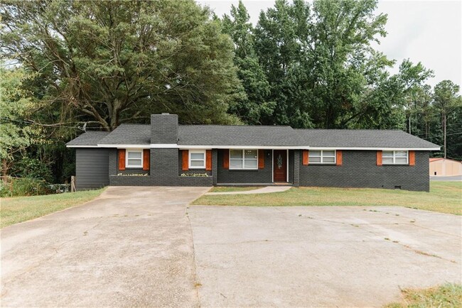 Building Photo - 6914 N Baggett Rd