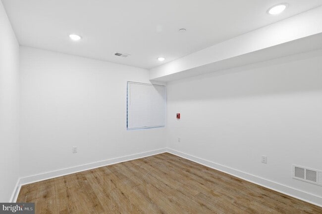 Building Photo - 2146 N Franklin St