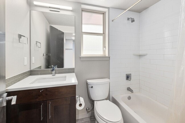 Building Photo - LUXURY MAGNOLIA 3 BED TOWNHOME FOR RENT W ...