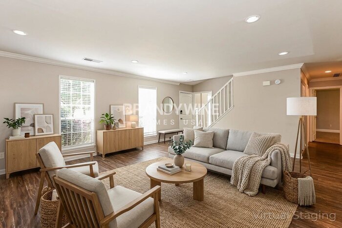 Building Photo - 883 Timbervale Ln