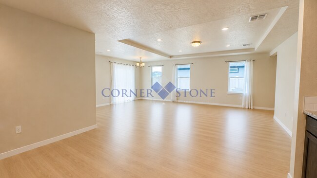 Building Photo - 17650 Barefoot Ridge Wy