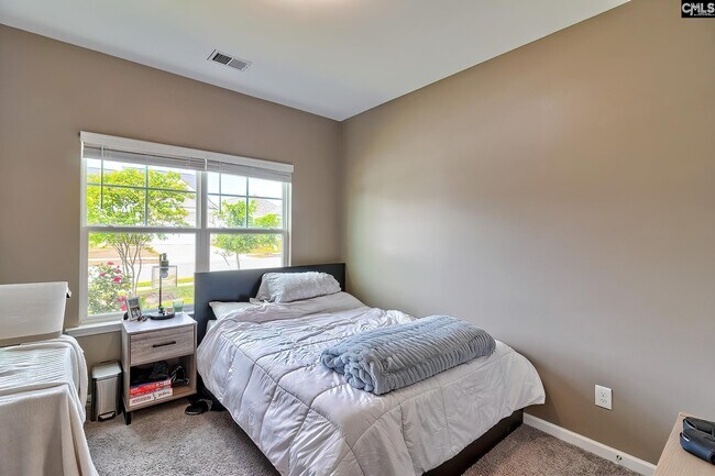 Building Photo - 517 Ludlow Ln