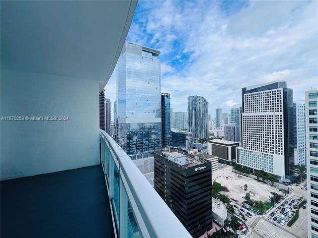 Building Photo - 951 Brickell Ave