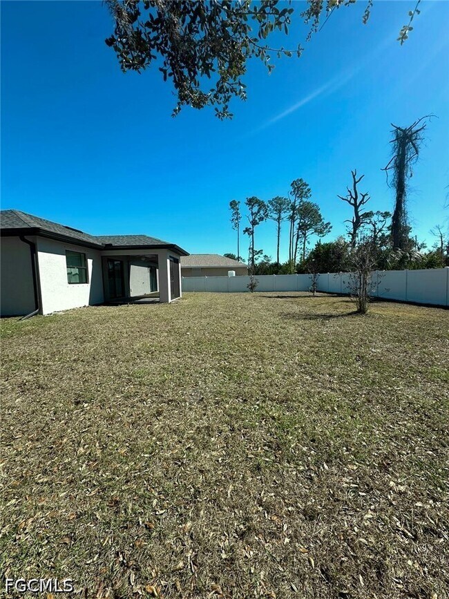 Building Photo - 2017 Lovoy Ct