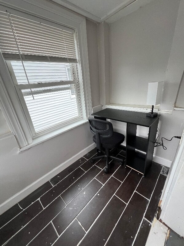 Building Photo - 14 Lathrop St